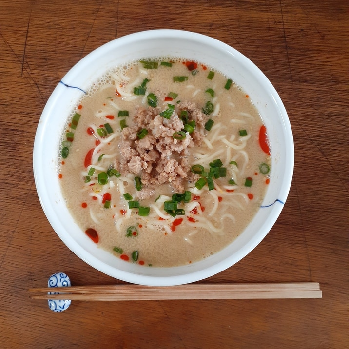 マルちゃん塩ラーメンで白ごま担々麺